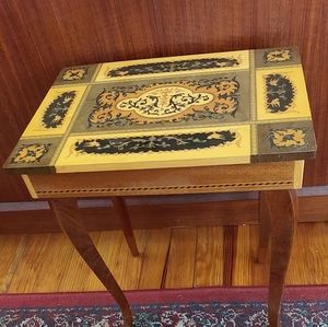 Vintage Musical Jewelry Table Made in Italy